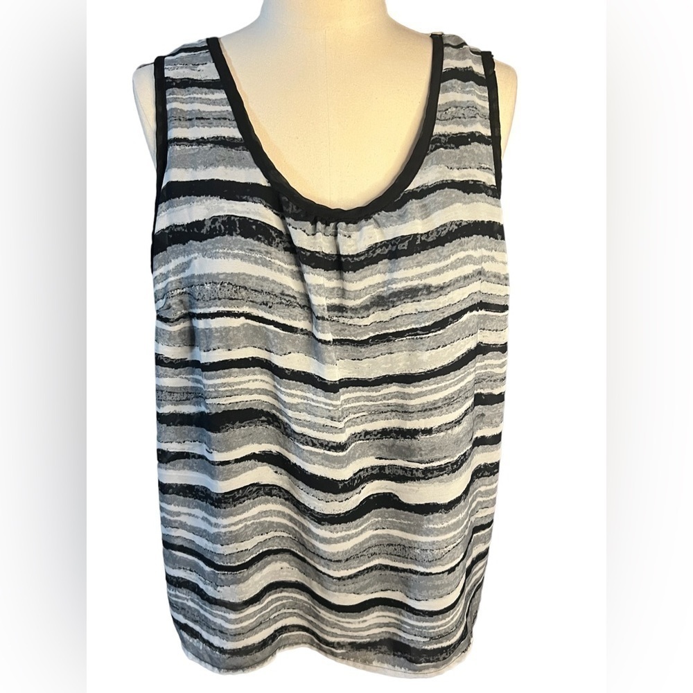 FYLO women's L lined sleeveless top